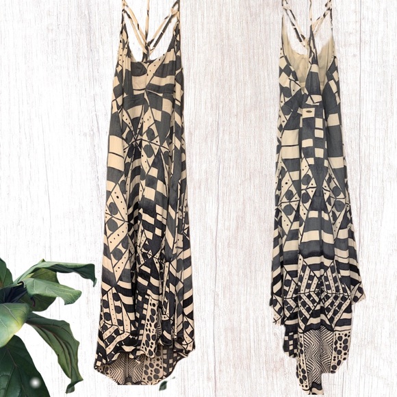 O’Neill Midi Summer Beach Dress (D-004) - Picture 2 of 8